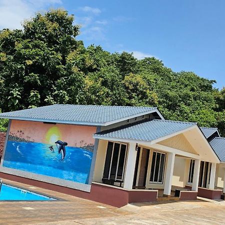 Nisarg Resort Guhāgar Exterior foto